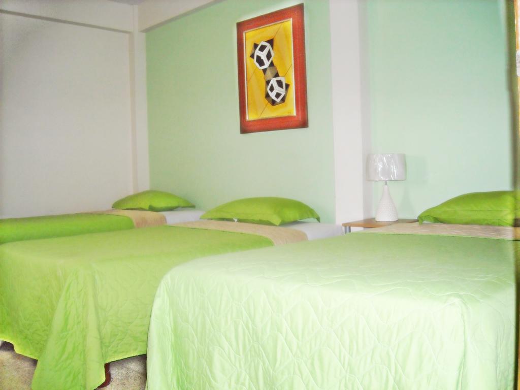 North Star Hostal Guayaquil Zimmer foto