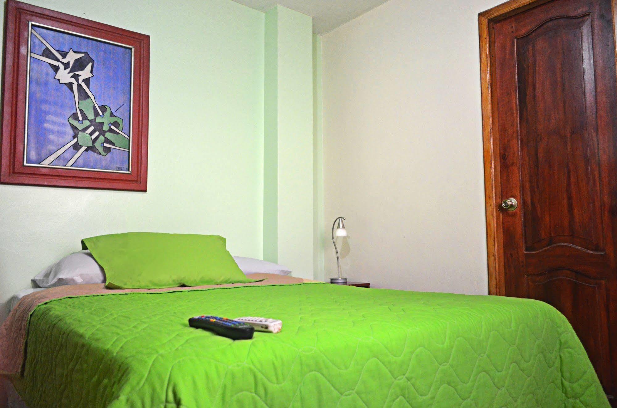 North Star Hostal Guayaquil Exterior foto
