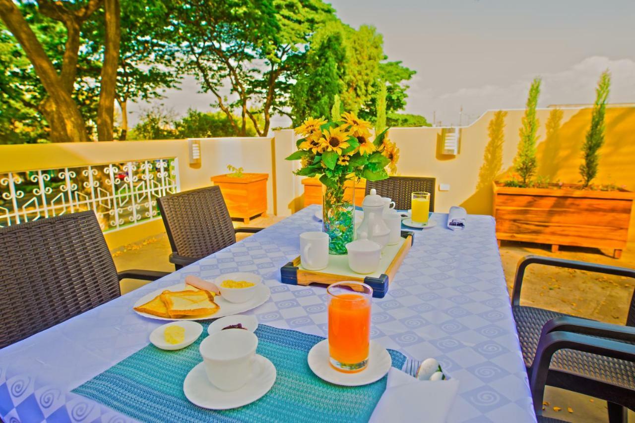 North Star Hostal Guayaquil Exterior foto